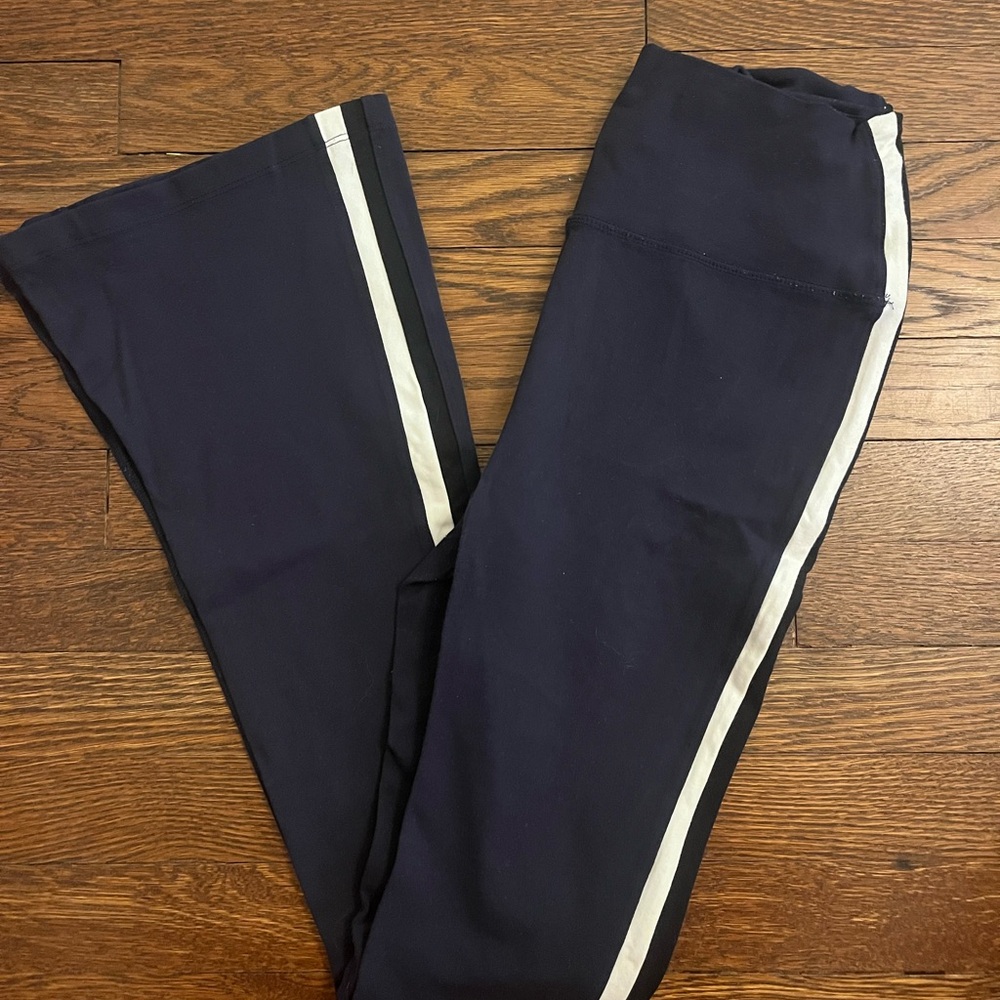 Splits59 Navy Leggings with White Stripe